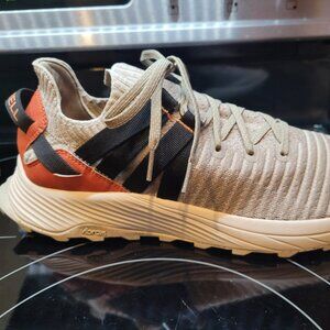 BRAND NEW Men's Merrell Embark Lace - size USA 12, Moon/Clay Taupe
